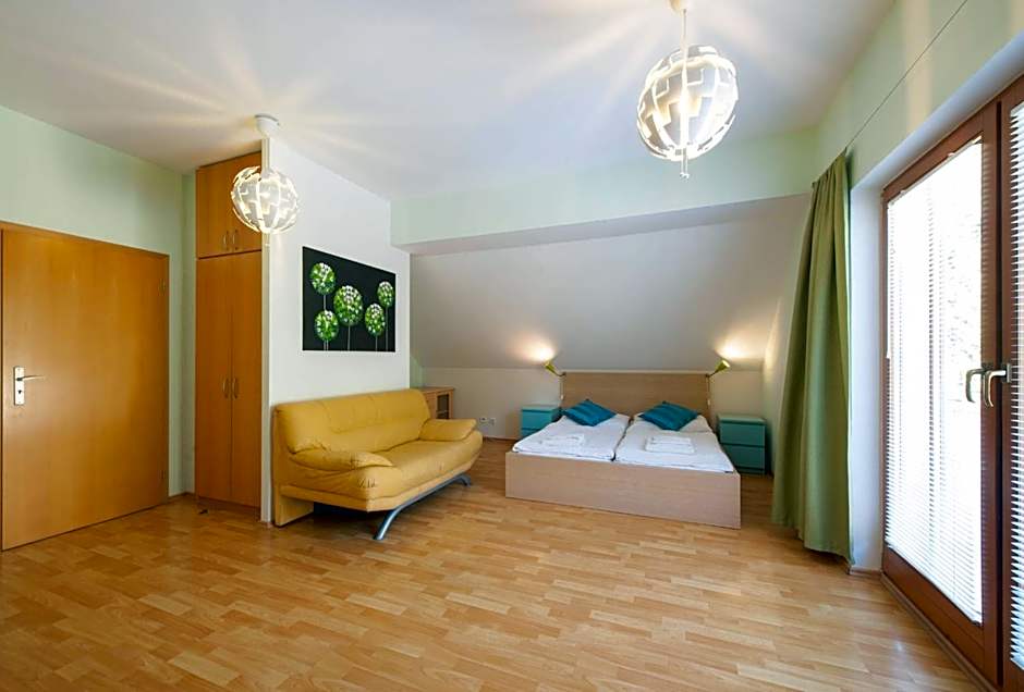 Hotel Garni Pod Skalkou