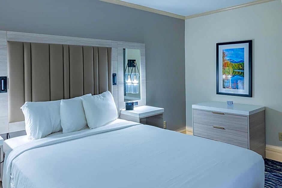 Inn on the Square, an Ascend Collection Hotel