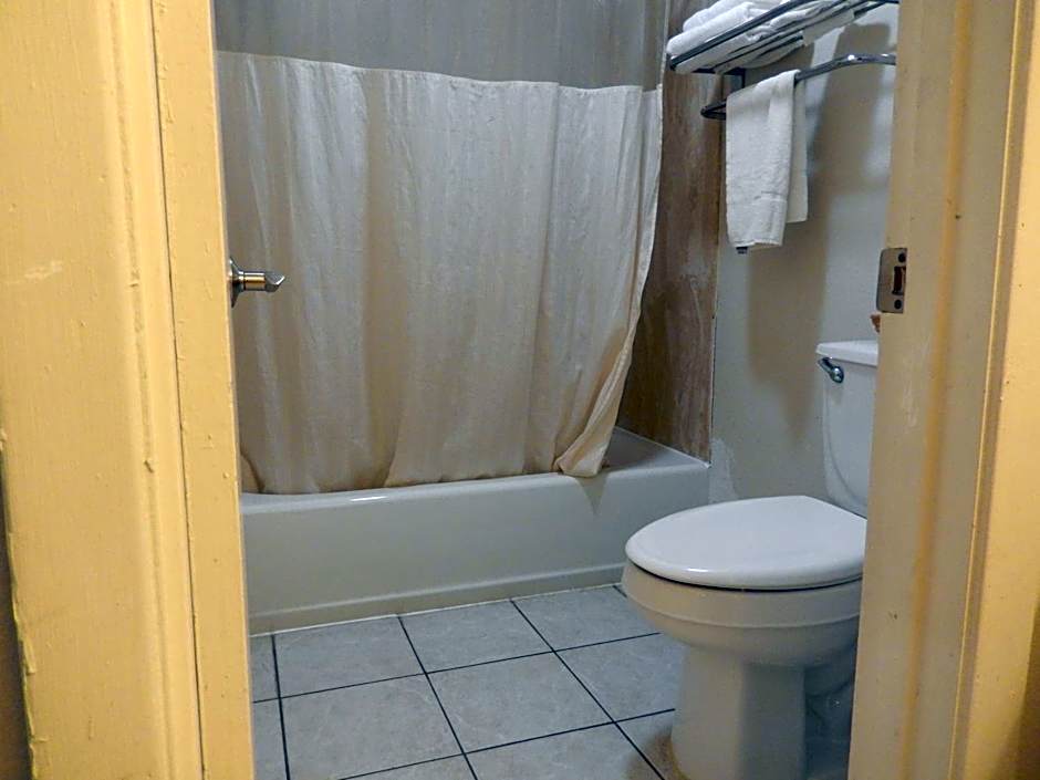 Executive Inn Pearsall