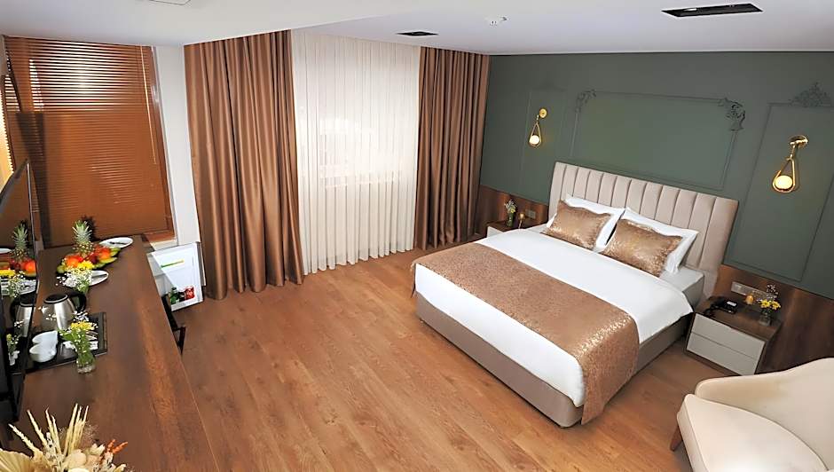 Bayrak Grand Hotel
