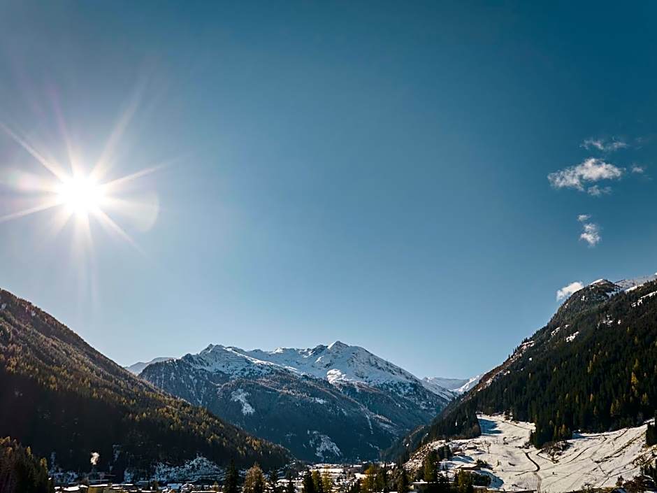 Urban Nature Bad Gastein - Badeschloss