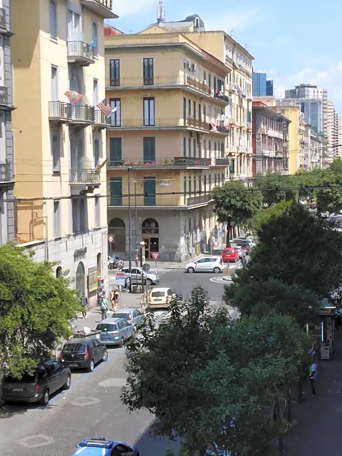 HOTEL CRISARI