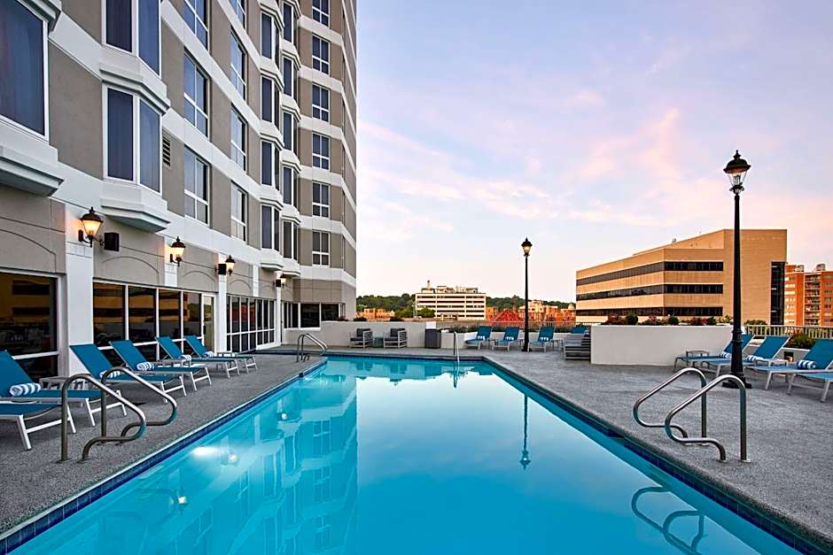 Hilton Kansas City Country Club Plaza