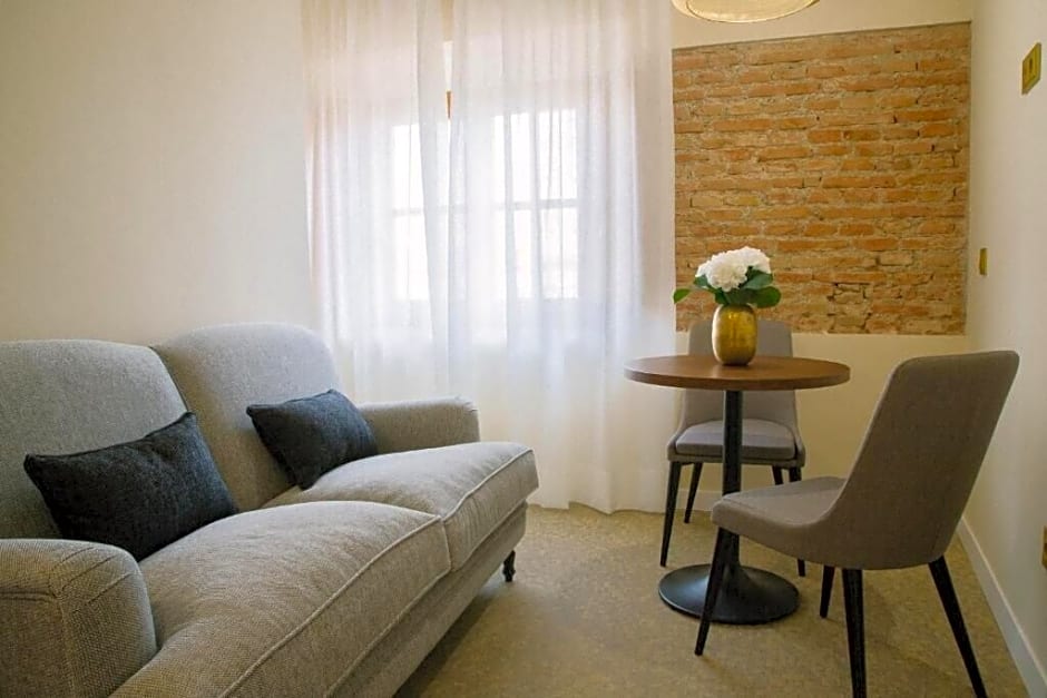 Apartamentos Naitly Málaga Teatro Romano