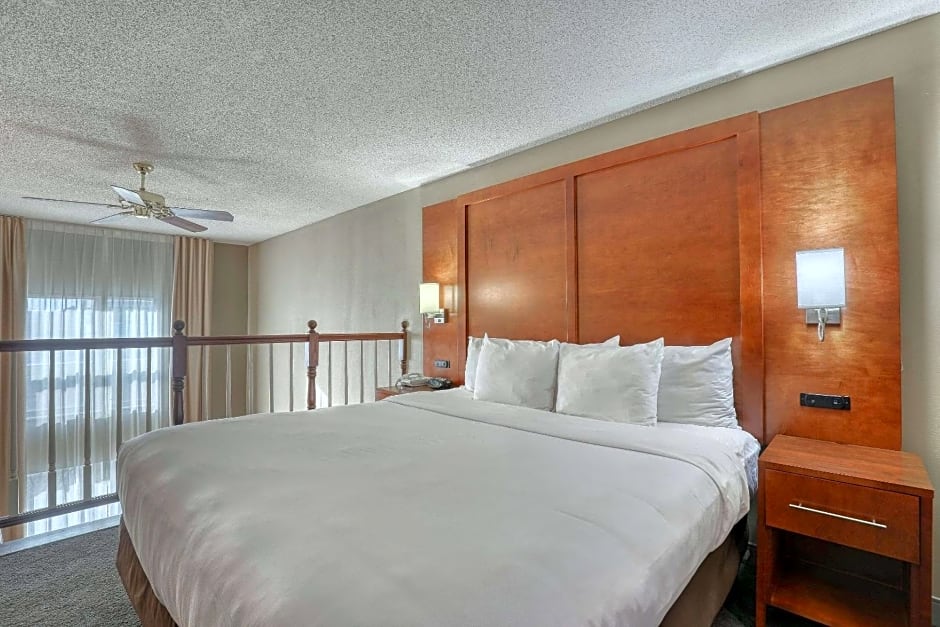 Comfort Suites Madison West - Middleton