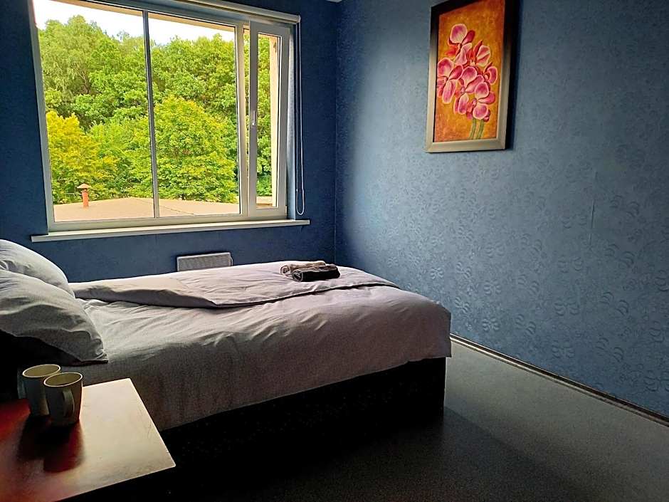Hostelis R27