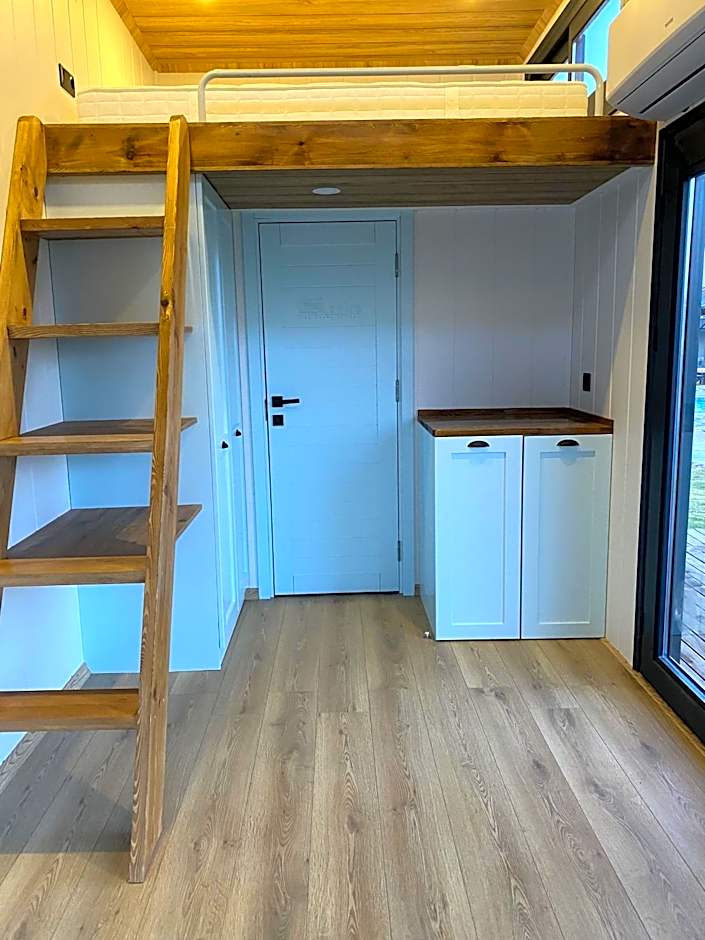 Lavira Tiny House Village