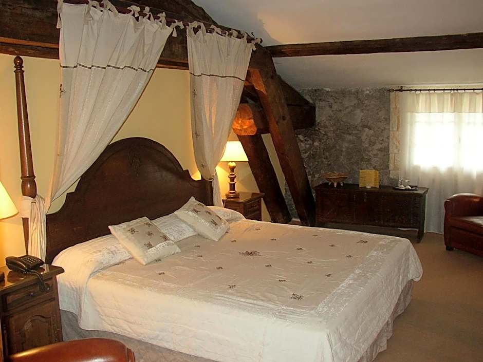 Château de Floure - SPA et piscine extérieure chauffée
