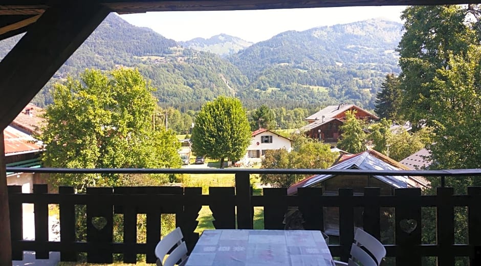 Chambres d'Hôtes Chalet de la Source