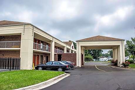 Quality Inn Henderson I-85