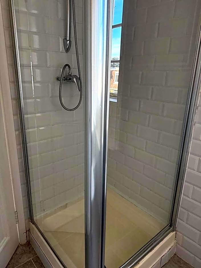 East Pallant Bed and Breakfast, Located in Large Georgian Townhouse in Central Chichester