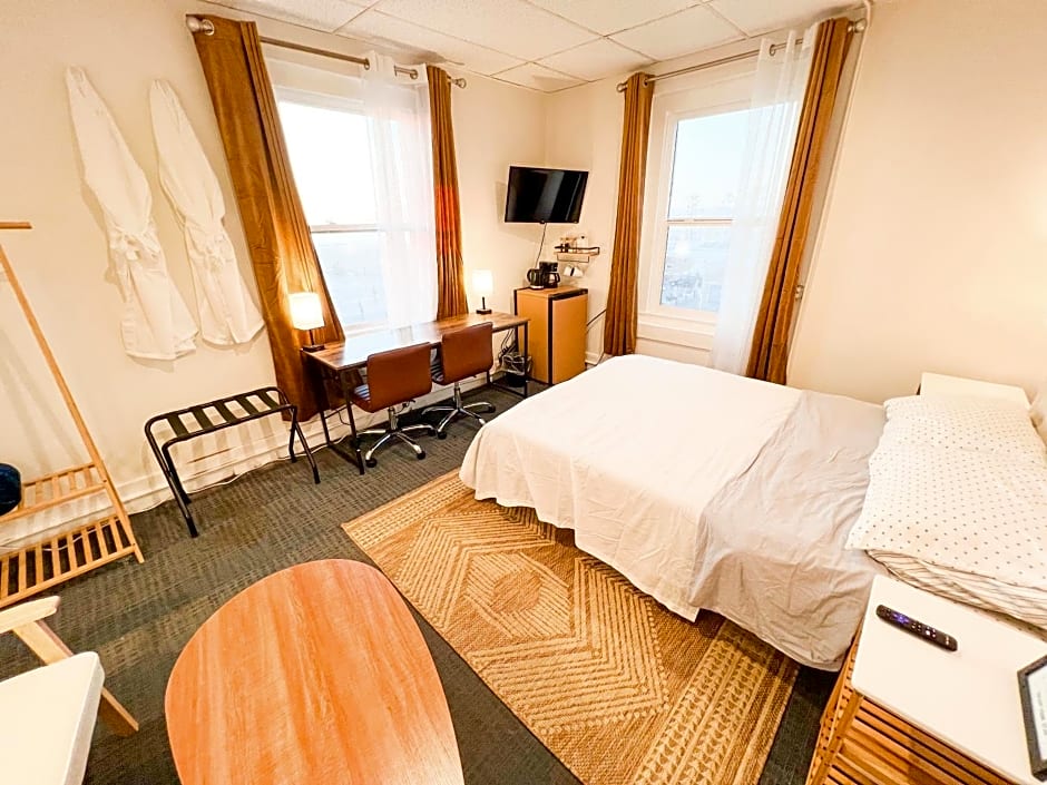 ITH Surf City Hostel Hermosa Beach