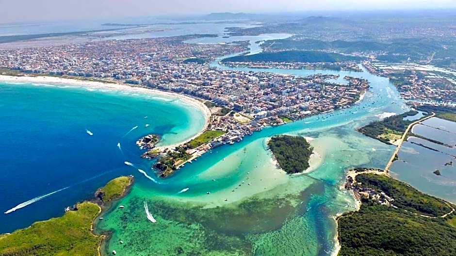 Flat 313 na melhor localização de Cabo Frio