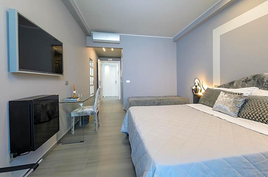 Hotel CineApollo - Ogni camera un film!