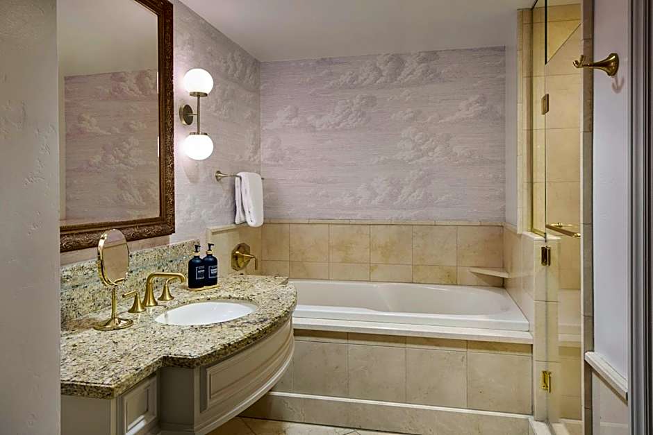 The Carlton Hotel, Atascadero – Paso Robles, a Tribute Portfolio Hotel