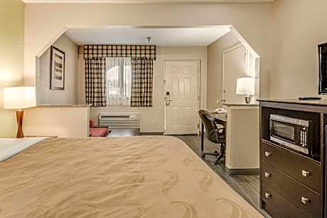 1 King Bed, Smoking