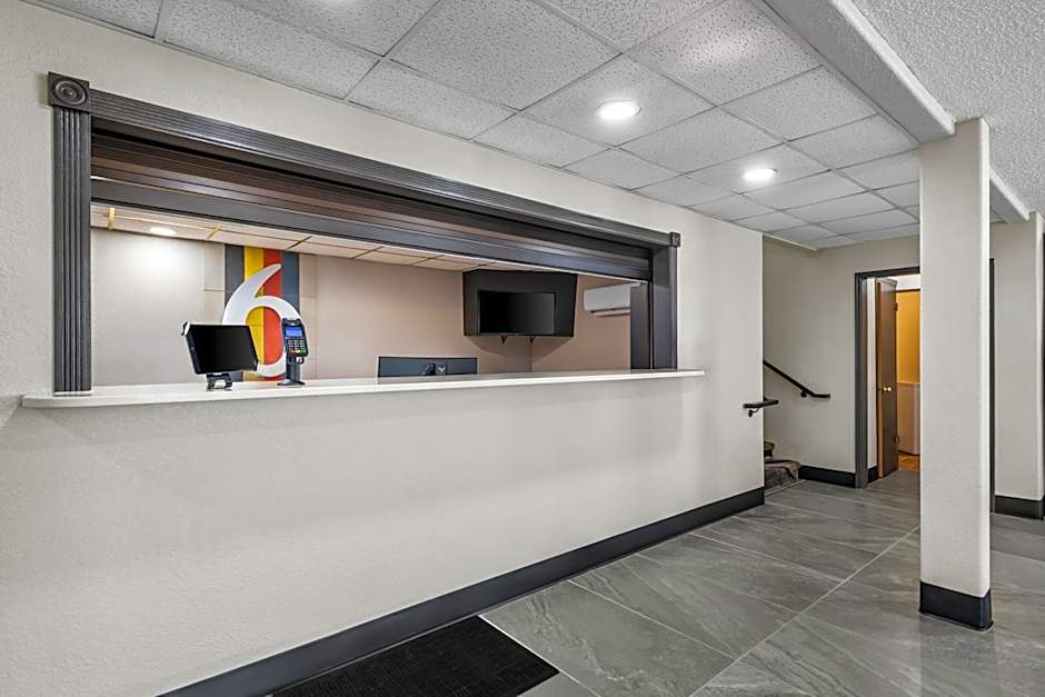 Motel 6 North Sioux City, SD I 29 North