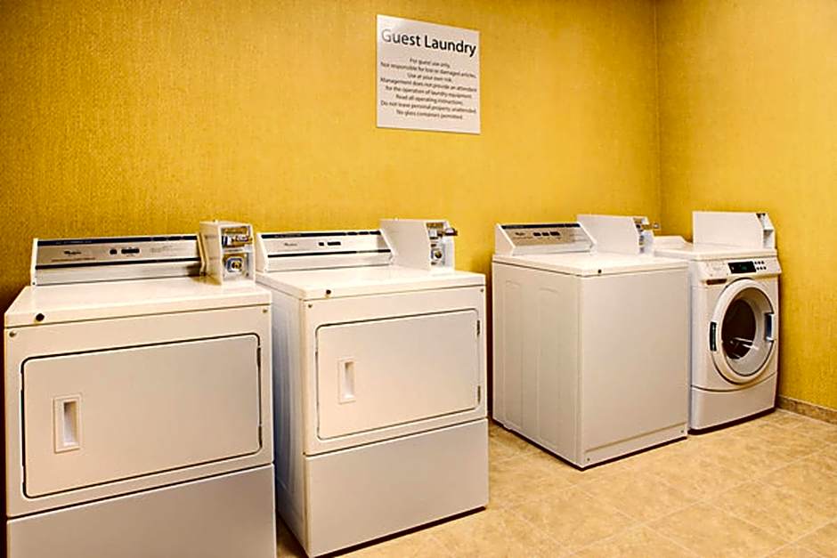 Holiday Inn Express & Suites Cotulla By IHG