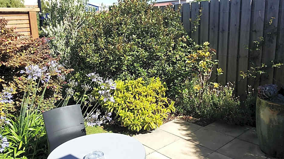 Cedar Grove Motor Lodge