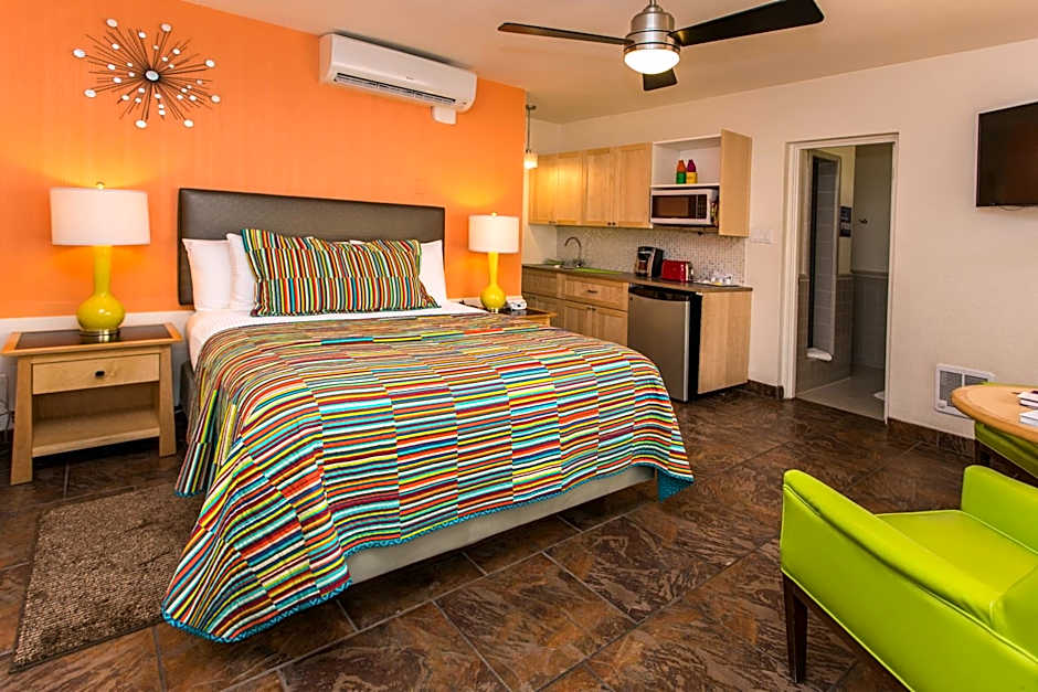 Desert Riviera Hotel