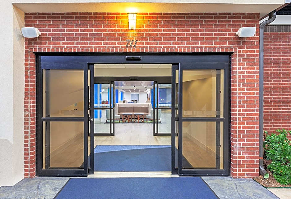 Holiday Inn Express And Suites Longview South I20 By IHG