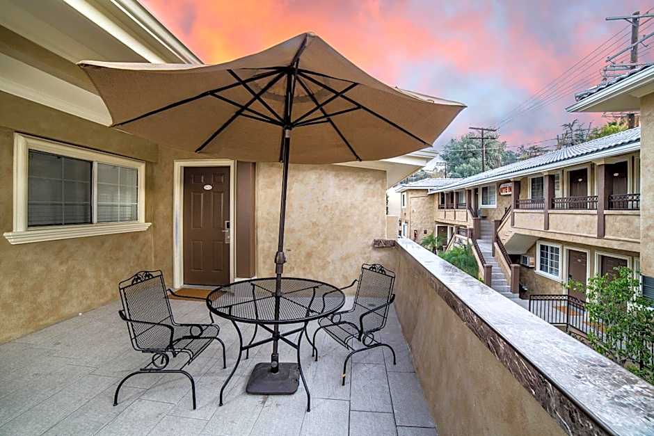 Nite Inn at Universal City