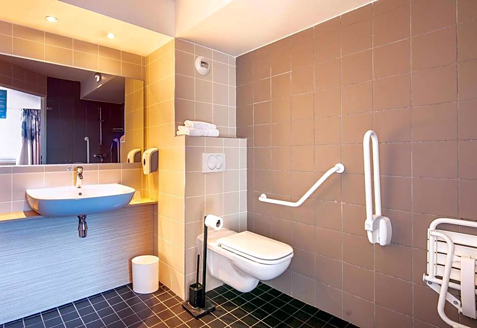 B&B HOTEL Lyon Aéroport Saint-Quentin-Fallavier