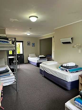 Quadruple Room with Private Bathroom - Lodge