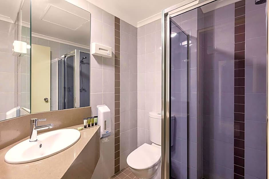 Best Western Plus Garden City Hotel Canberra