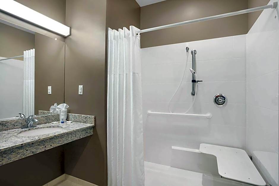 Microtel Inn & Suites By Wyndham Cambridge