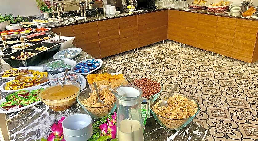 Wolf Of The City Hotel & Spa