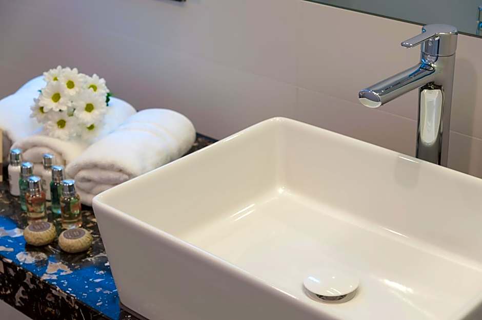 Residence by Vestibul Palace