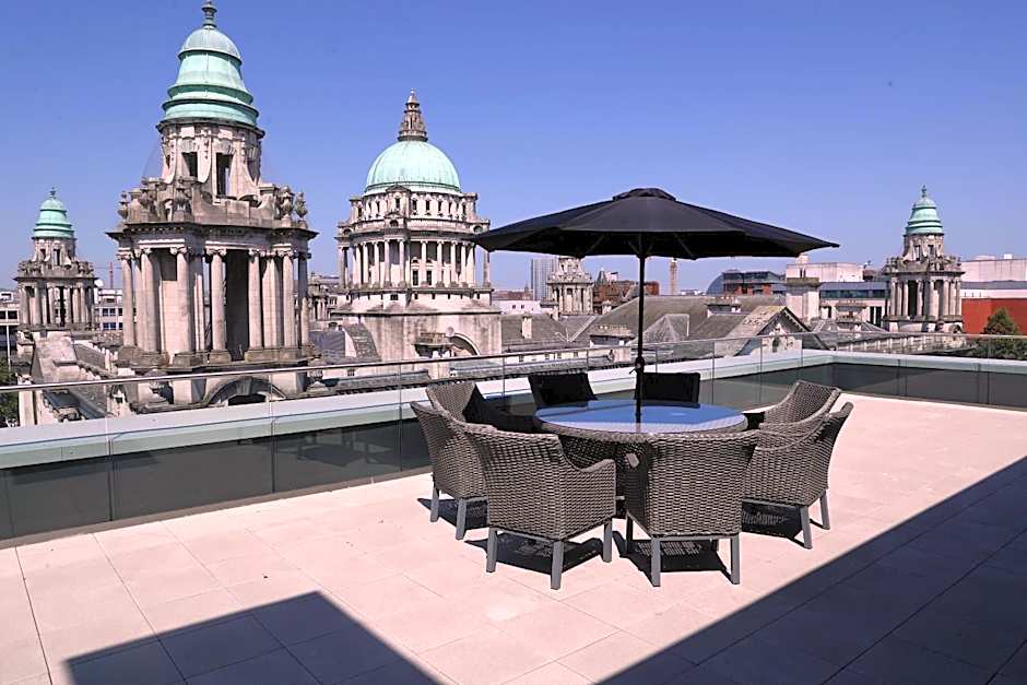 DoubleTree by Hilton Belfast City Ten Square