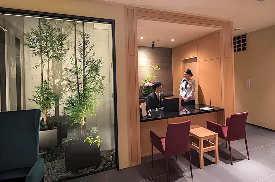 Kyoto Shinmachi Rokkaku Hotel Grandereverie