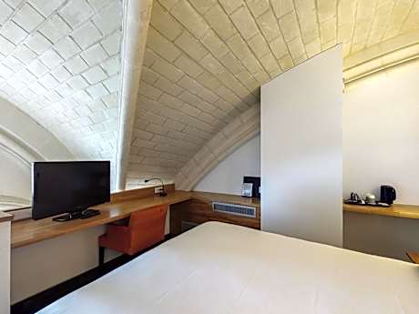 Superior Room with 1 Double Bed