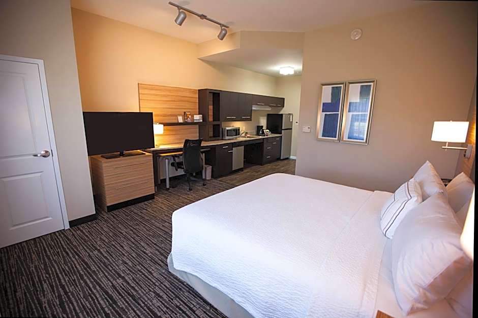 Photo 1 of 1 of Studio 1 Queen Bed