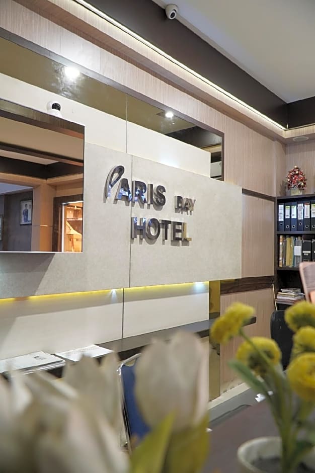 Paris Day Hotel