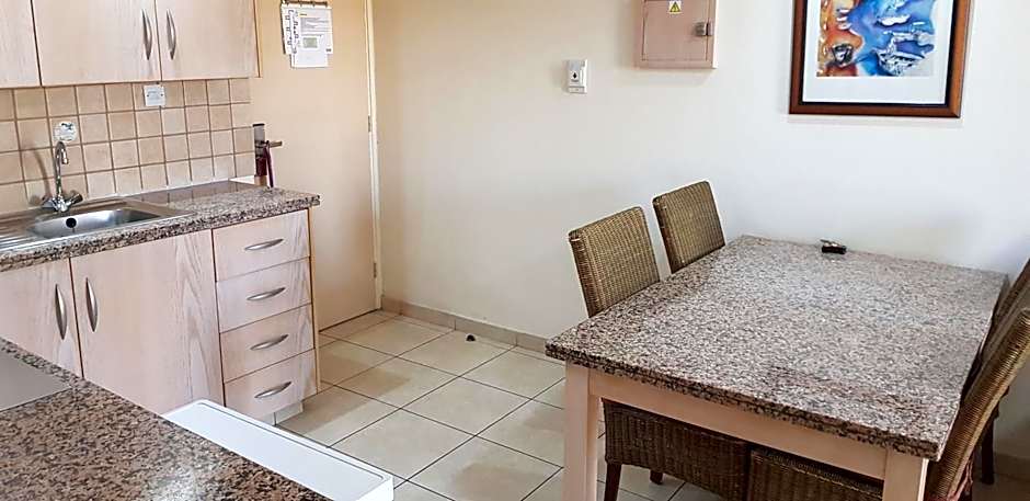 Senator Hotel Apartments