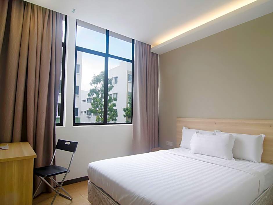 Orange Hotel Sungai Buloh