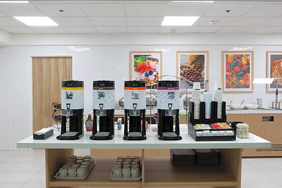 Hampton Inn By Hilton Saltillo Airport Area