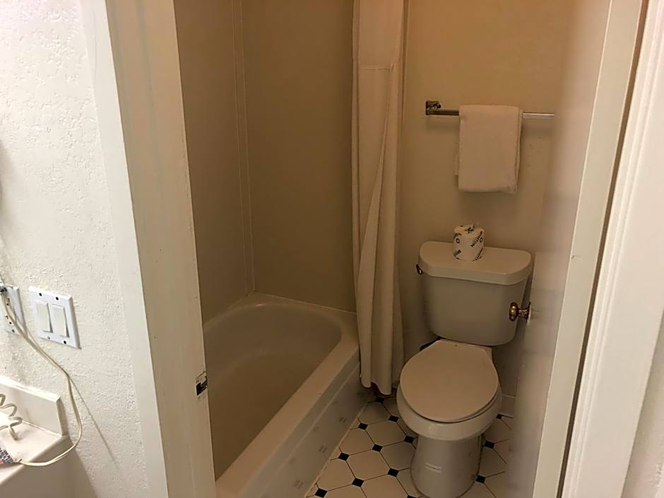 Americas Best Value Inn Denver