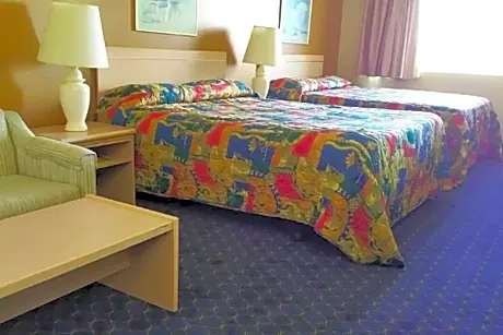 2 Queen Bed Suite