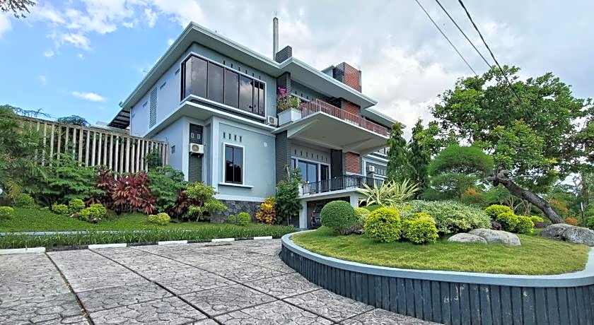 RedDoorz @ Green Homestay Syariah Baubau