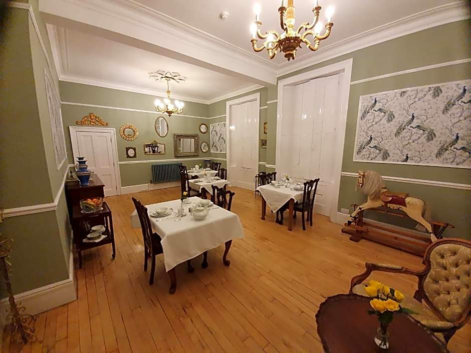 Albert House