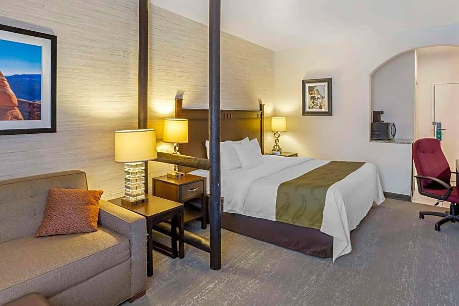 Quality Suites Moab near Arches National Park