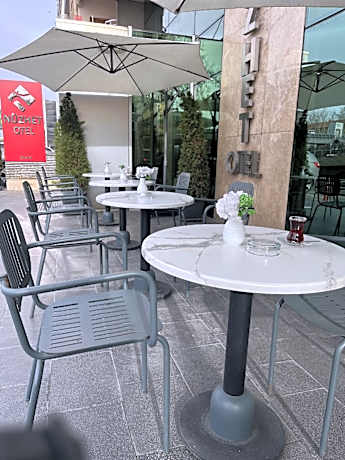 Nüzhet Hotel