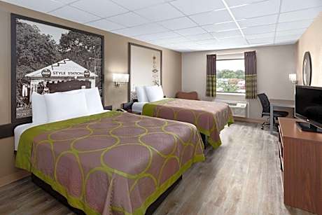 Queen Studio Suite - Non-Smoking