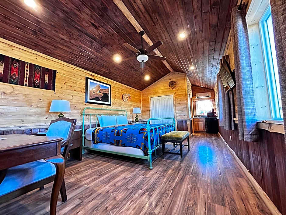 The Rim Rock Inn