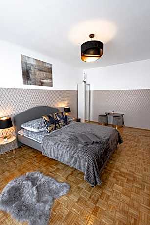 Standard Double Room with Shared Bathroom