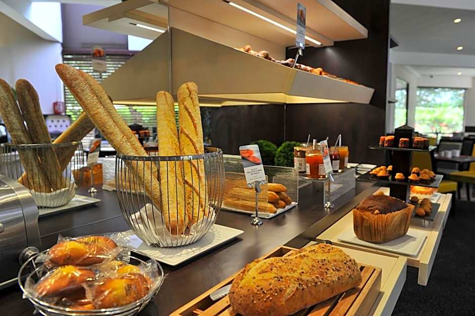 Mercure Maurepas Saint Quentin